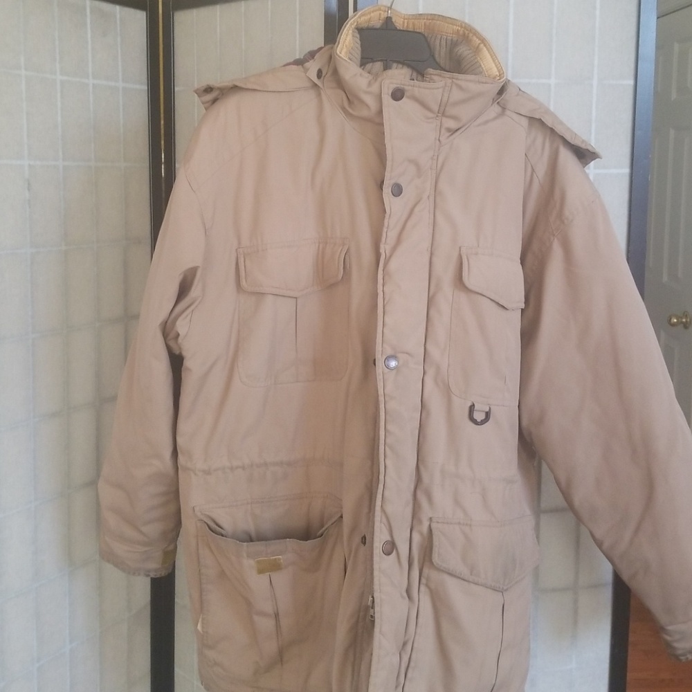 Coat - Picture 6 of 6